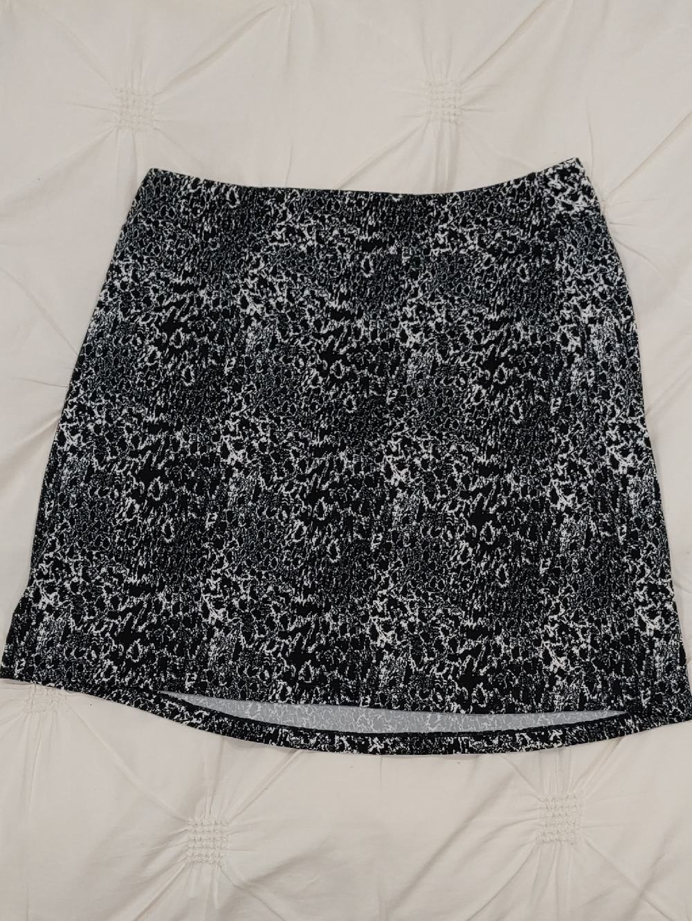 Segments Luxe Leopard Print Skort Skirt. Size L